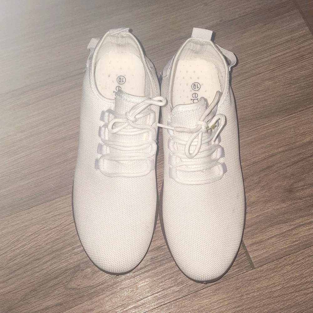 Epicstep Athletic sneakers